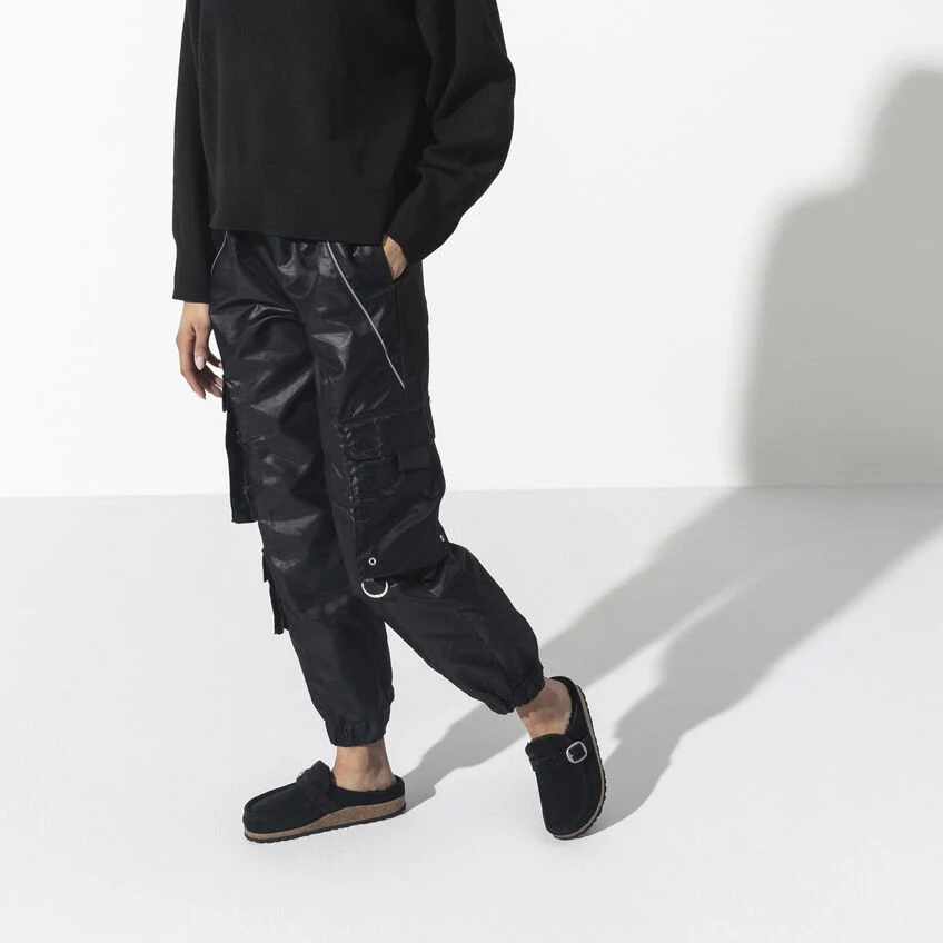 WOMEN'S BIRKENSTOCK BUCKLEY SHEARLING | BLACK - Image 6