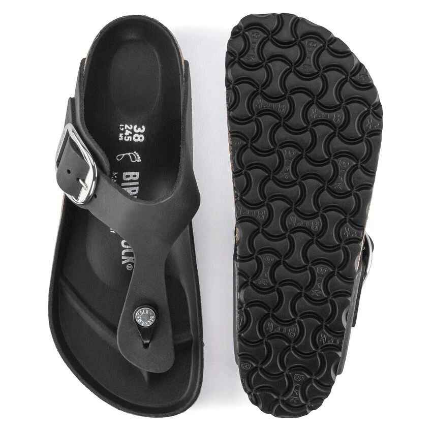 WOMEN'S BIRKENSTOCK GIZEH BIG BUCKLE SANDAL | BLACK OILED LEATHER - Image 10