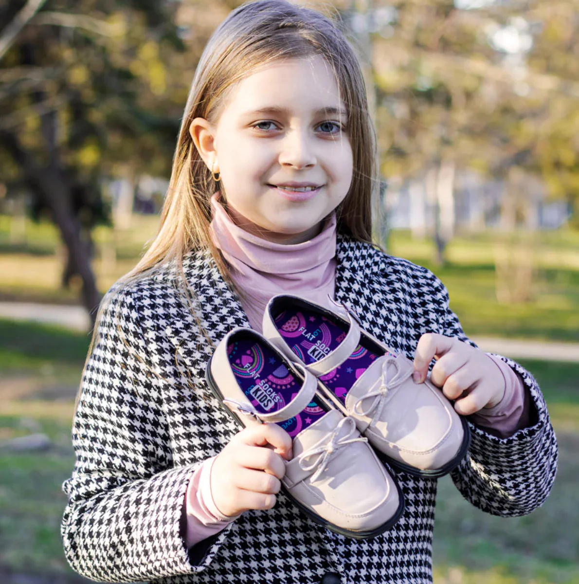 KIDS FLAT SOCKS MESH | RAINBOW EXPLOSION - Image 2