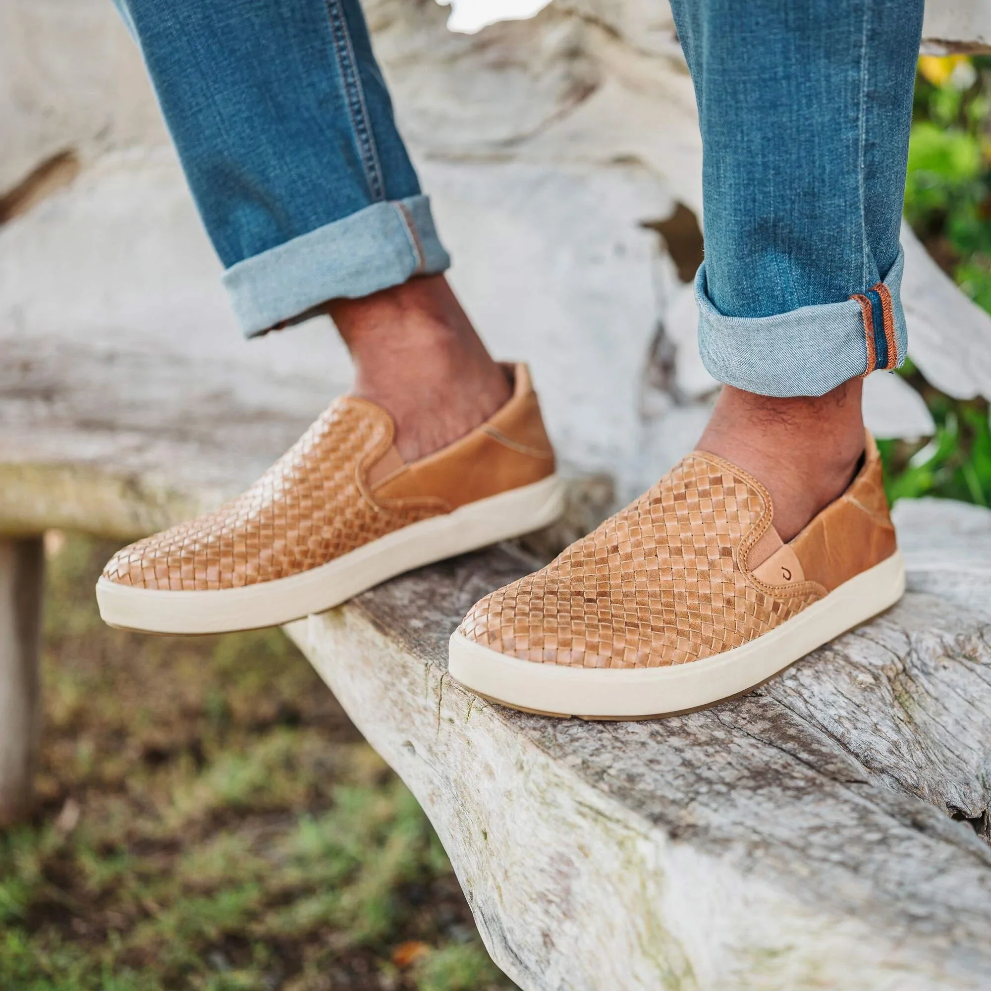 MEN'S OLUKAI LAE'AHI LAUHALA | FOX / FOX - Image 9