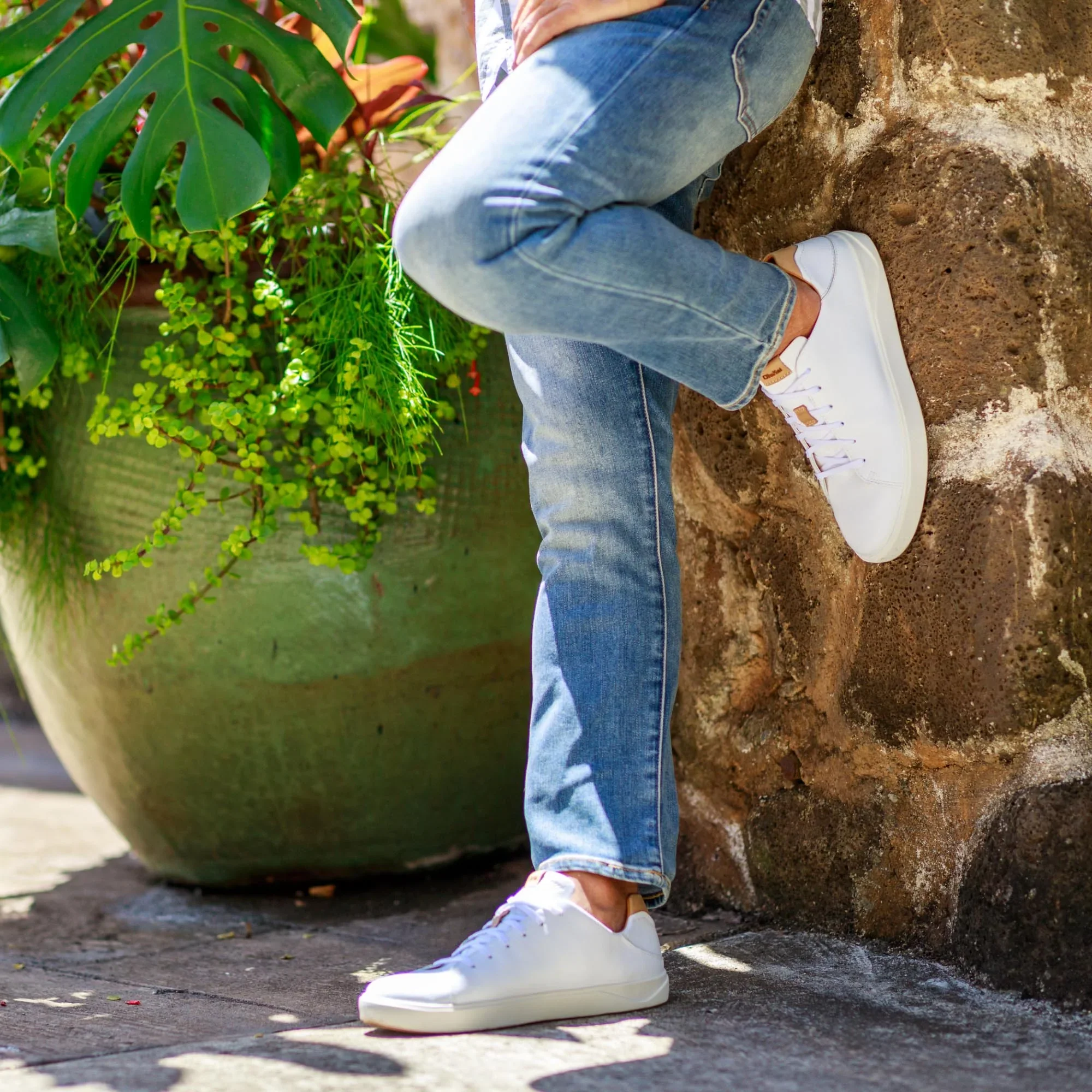 MEN'S OLUKAI LAE'AHI Li ' ILI | BRIGHT WHITE / BRIGHT WHITE - Image 11