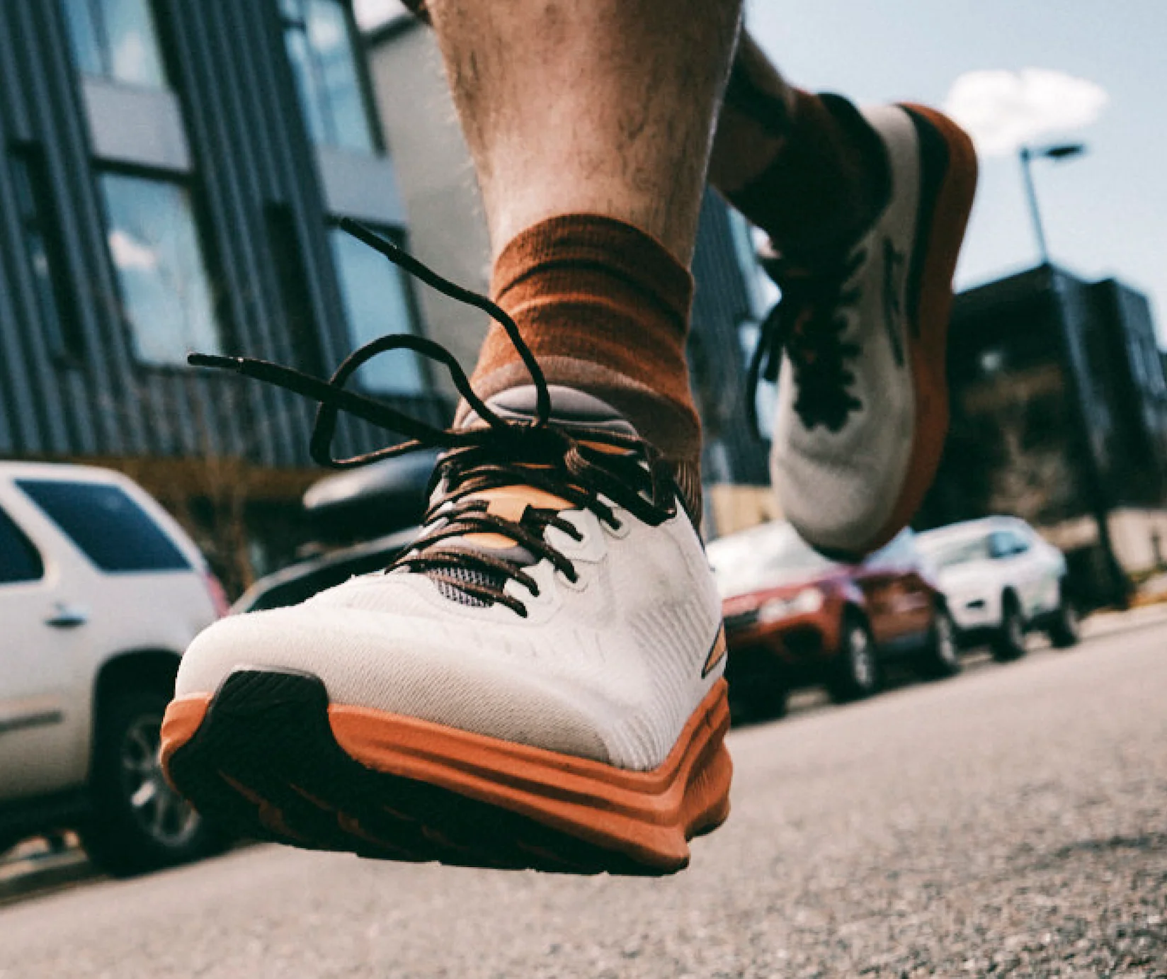 MEN'S ALTRA EXPERIENCE FORM | WHITE / GRAY - Image 2