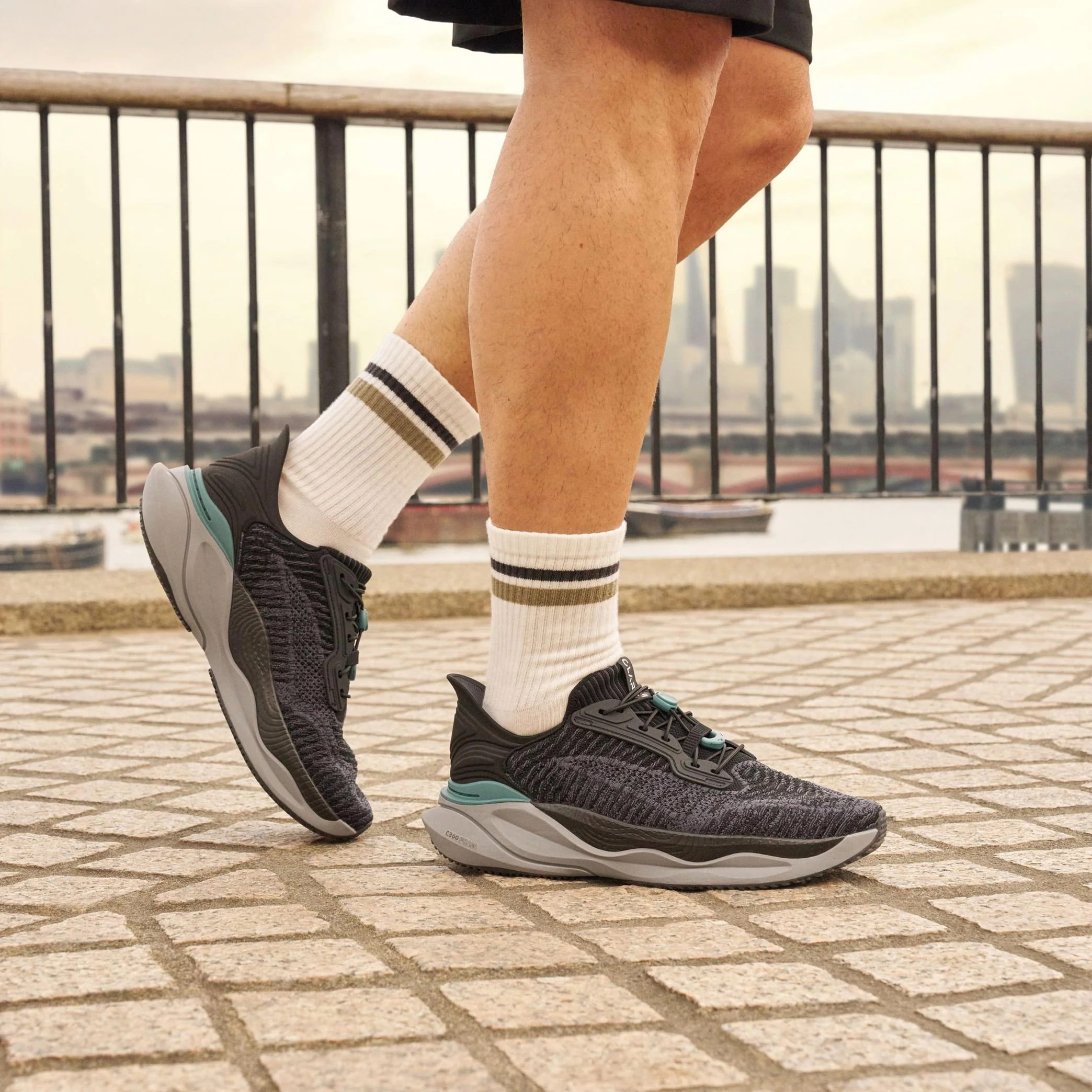 MEN'S CLARKS PACE RISE | BLACK COMBI - Image 10