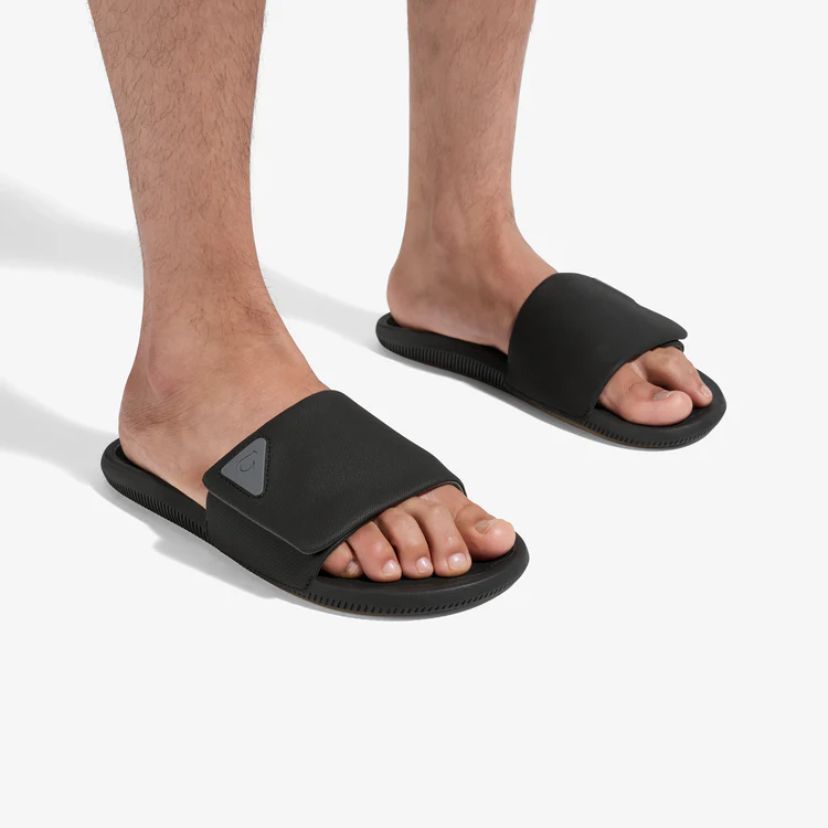 MEN'S OLUKAI ULELE SLIDE | LAVA ROCK / LAVA ROCK - Image 5