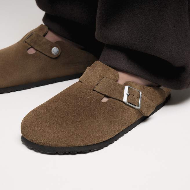UNISEX BIRKENSTOCK BOSTON SOFT FOOTBED | DARK TEA TONAL - Image 7
