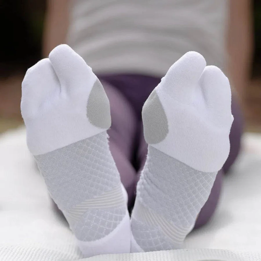 UNISEX OS1ST BR4 BUNION NO SHOW SOCKS | WHITE - Image 3
