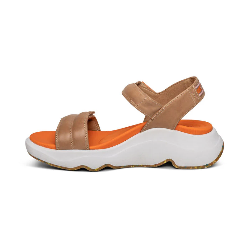 WOMEN'S AETREX WHIT SPORT SANDAL | CAMEL - Image 3