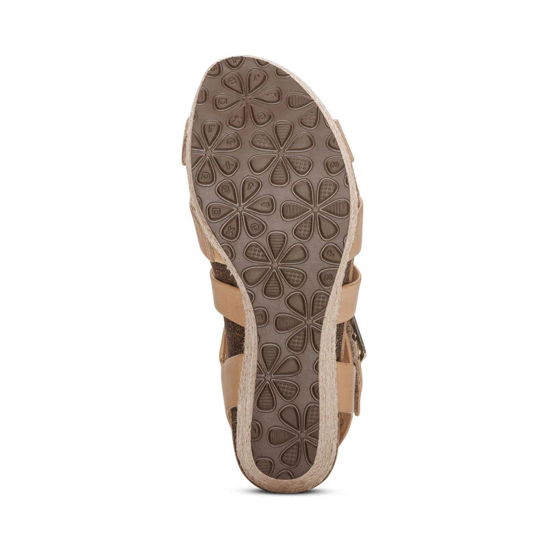 WOMEN'S AETREX ANNA ARCH SUPPORT WEDGE SANDAL | SAND - Image 7