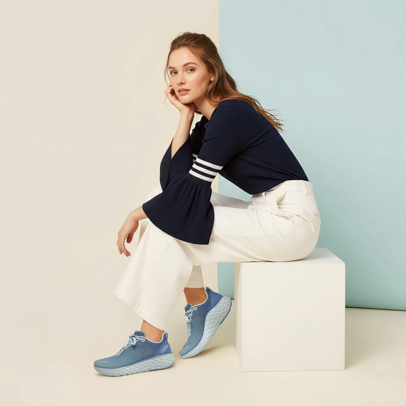 WOMEN'S AETREX DANIKA ARCH SUPPORT SNEAKER | SKY BLUE - Image 6