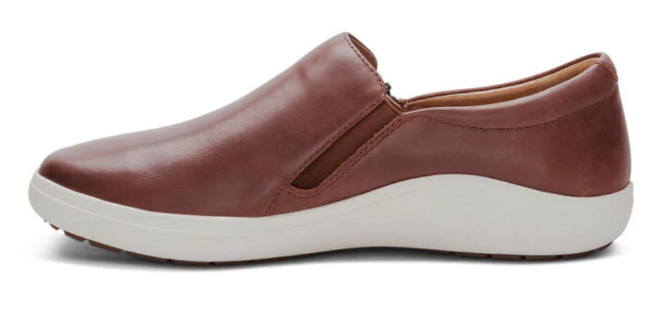 WOMEN'S AETREX JENNA SLIP-ON | BROWN - Image 2