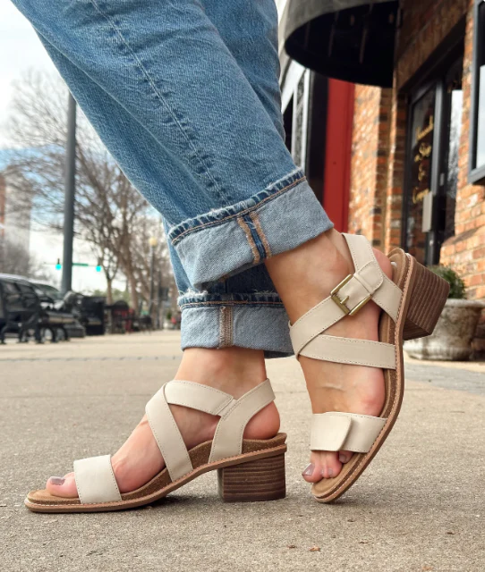WOMEN'S AETREX KRISTIN HEEL | IVORY - Image 2