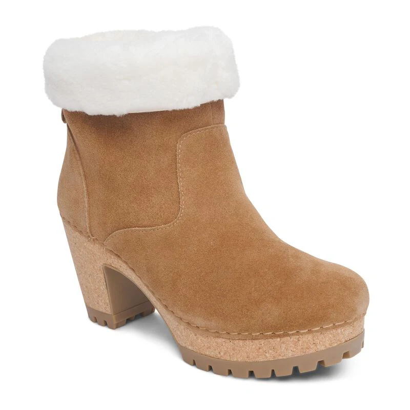 WOMEN'S AETREX SCARLETT BOOT | HONEY - Image 4