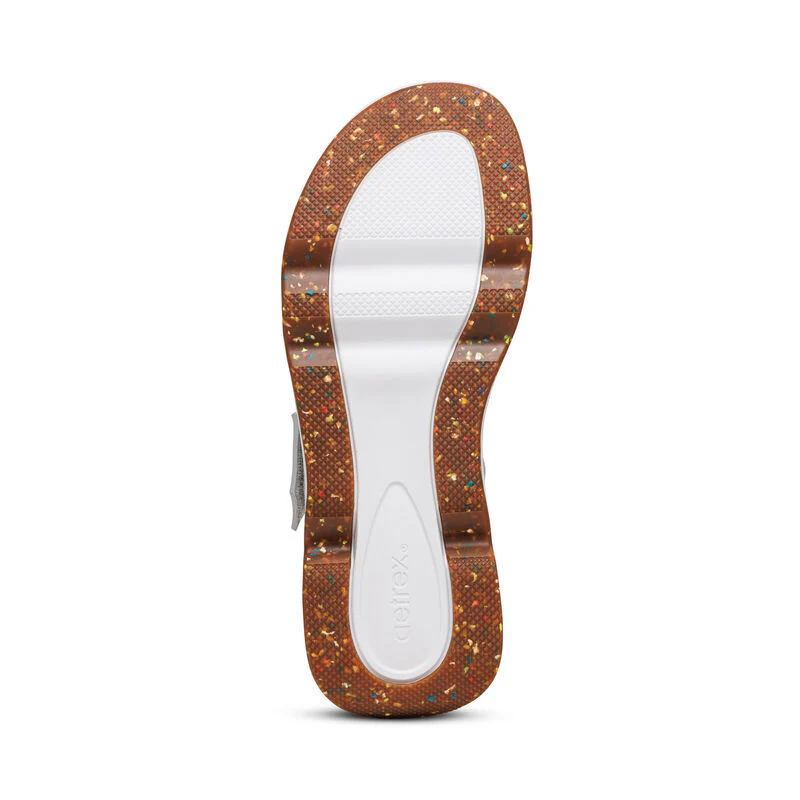 WOMEN'S AETREX WHIT SPORT SANDAL | MINT WHITE - Image 5