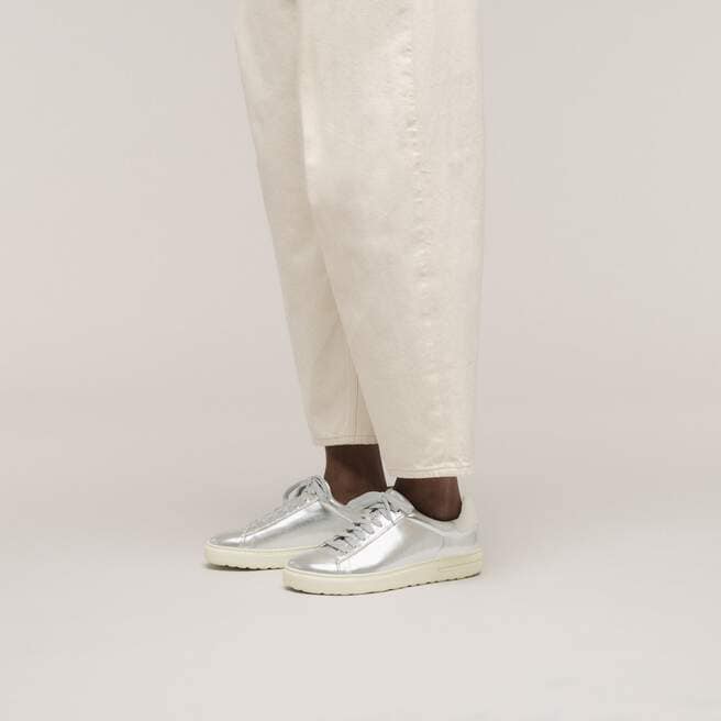 WOMEN'S BIRKENSTOCK BEND LOW | METALLIC SILVER - Image 7