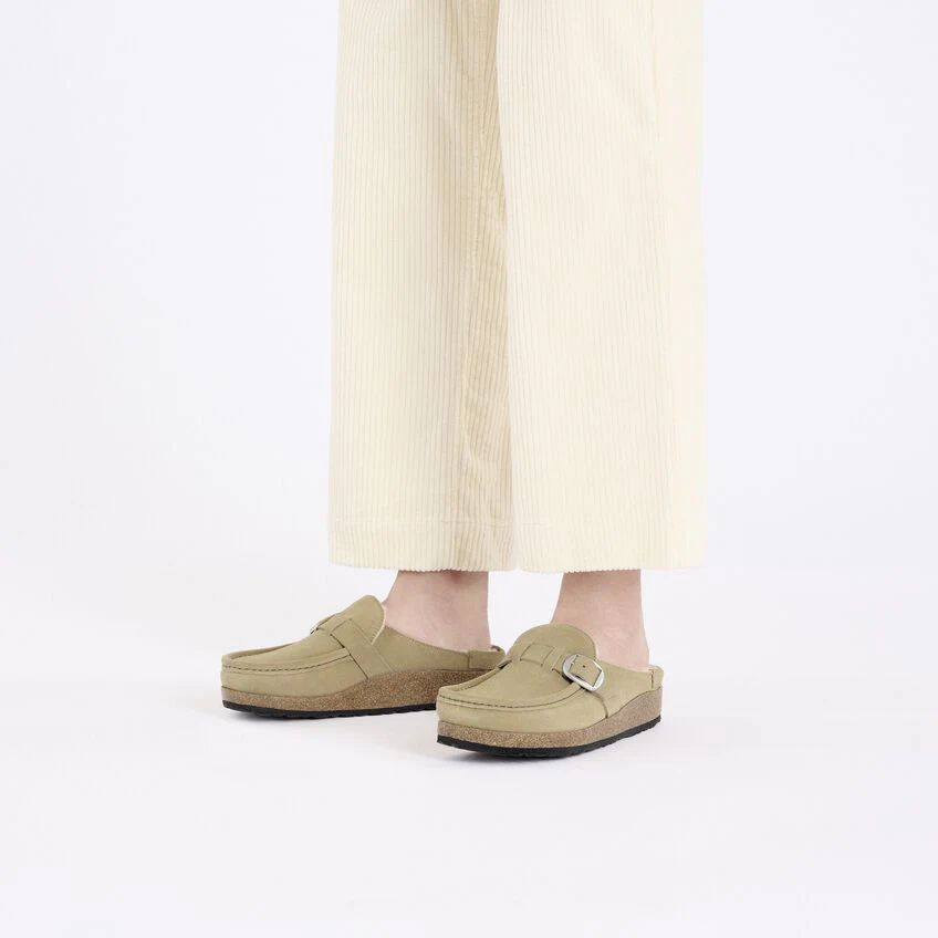 WOMEN'S BIRKENSTOCK BUCKLEY SHEARLING | TAUPE - Image 2