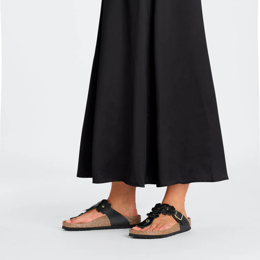 WOMEN'S BIRKENSTOCK GIZEH FLOWER | BLACK - Image 7