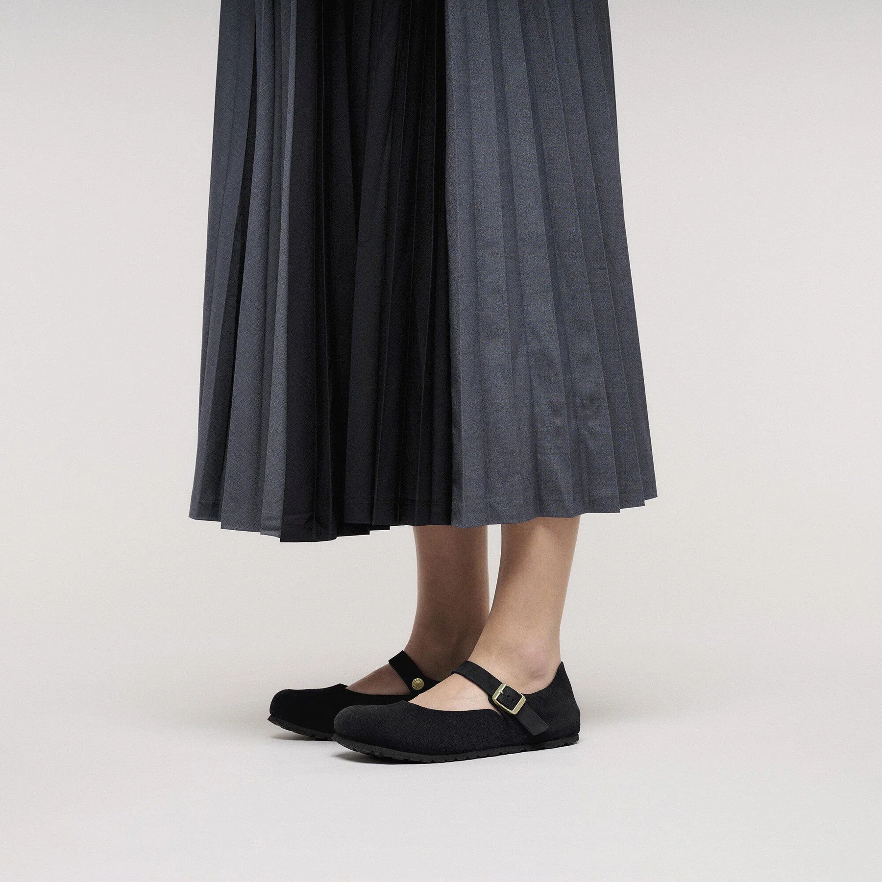 WOMEN'S BIRKENSTOCK MANTOVA | BLACK - Image 6