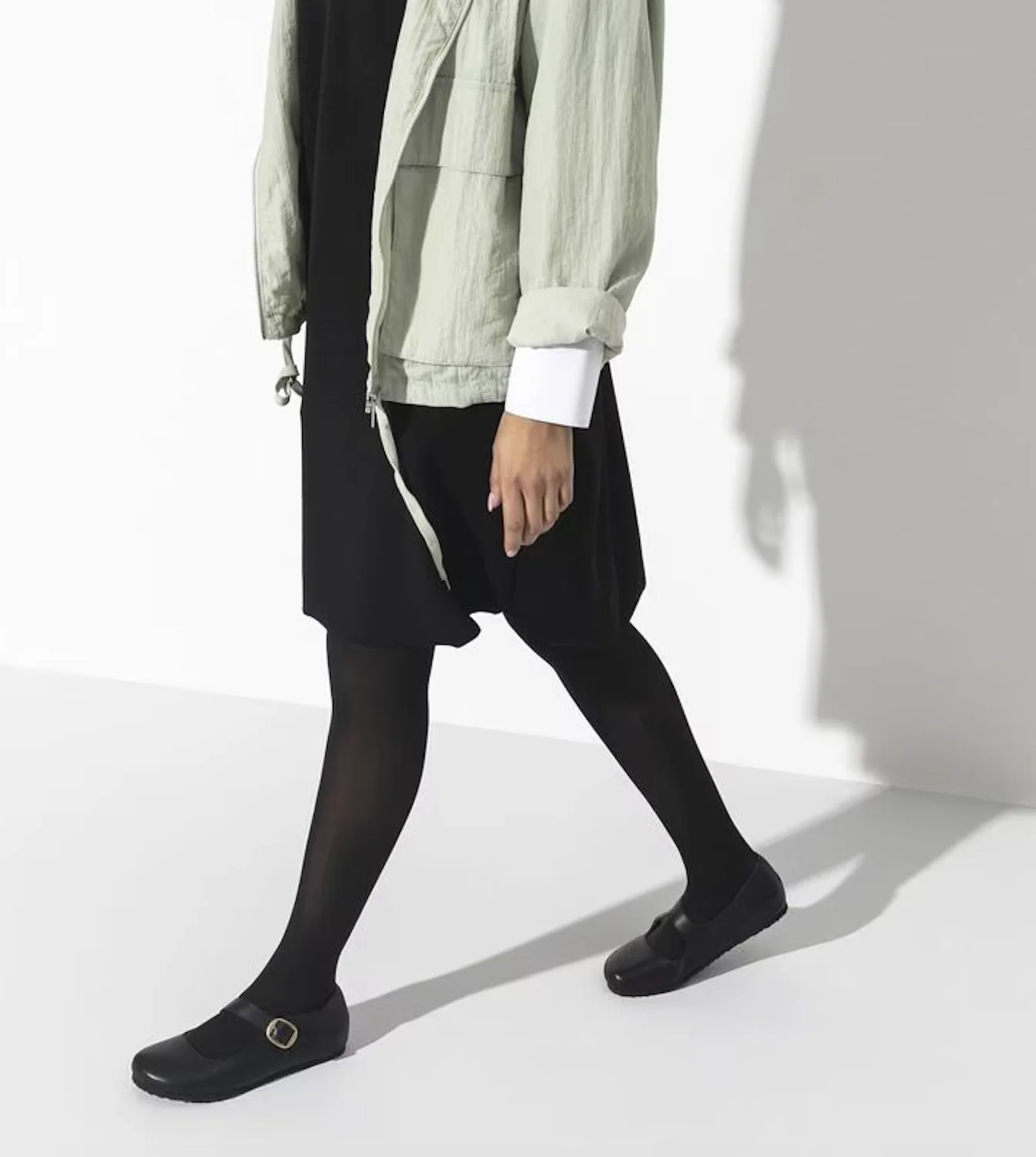 WOMEN'S BIRKENSTOCK TRACY | BLACK LEATHER - Image 2