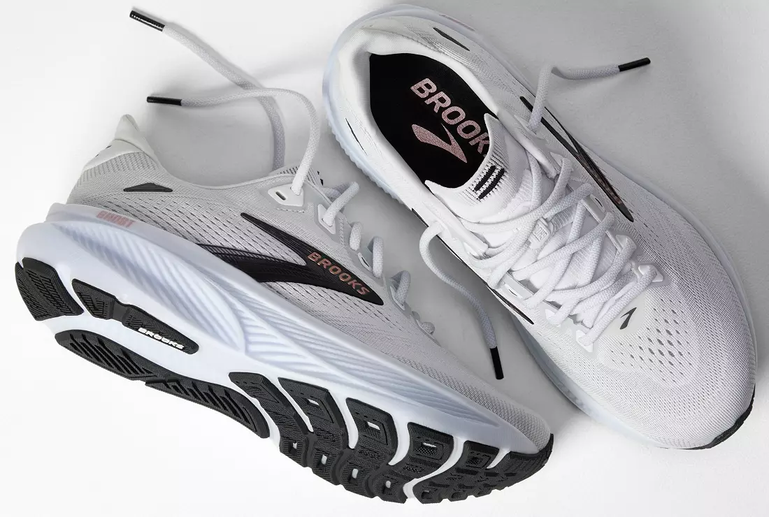 WOMEN'S BROOKS GHOST 18 | WHITE / BLACK / ROSE GOLD - Image 8
