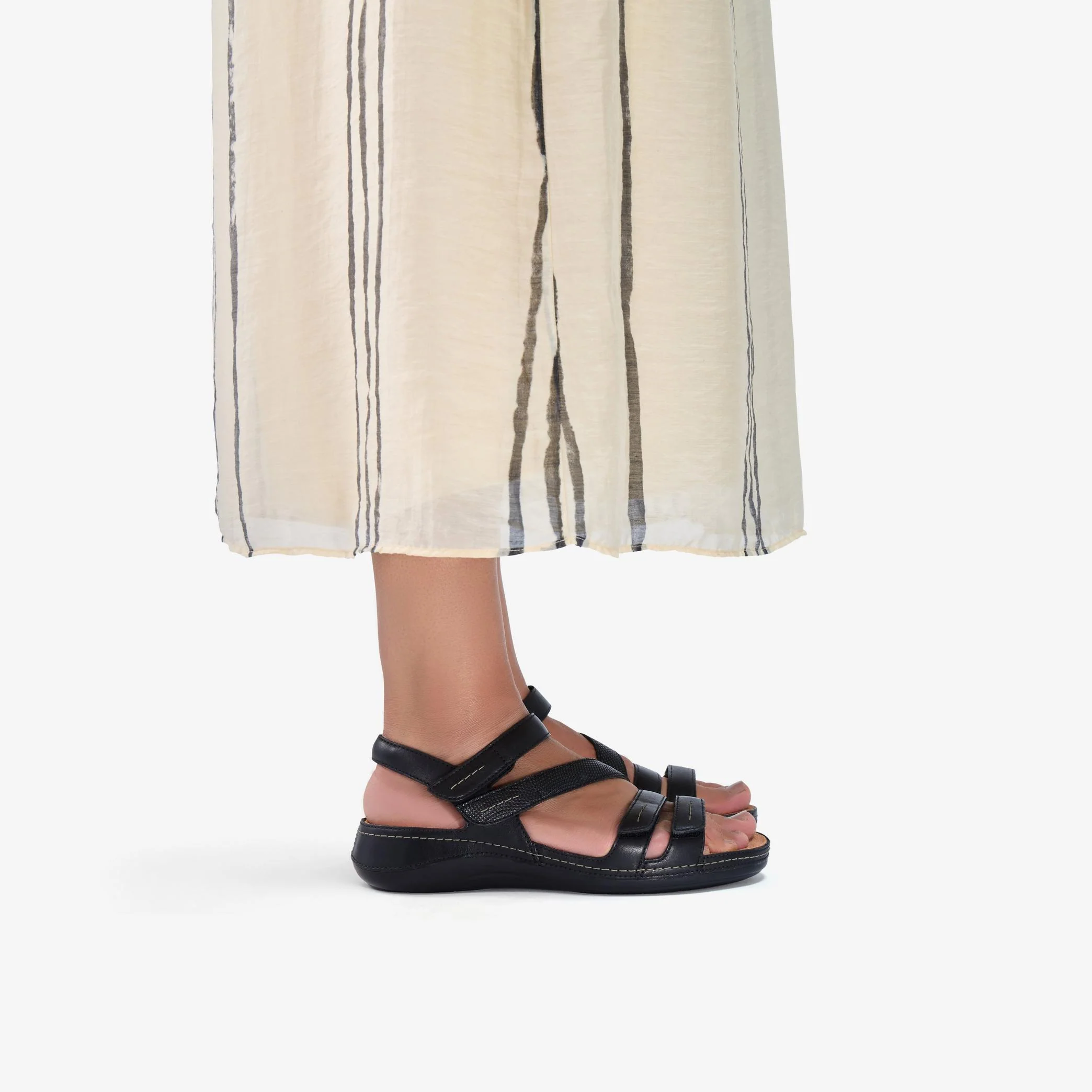 WOMEN'S CLARKS CECILY MIX | BLACK COMBI - Image 7