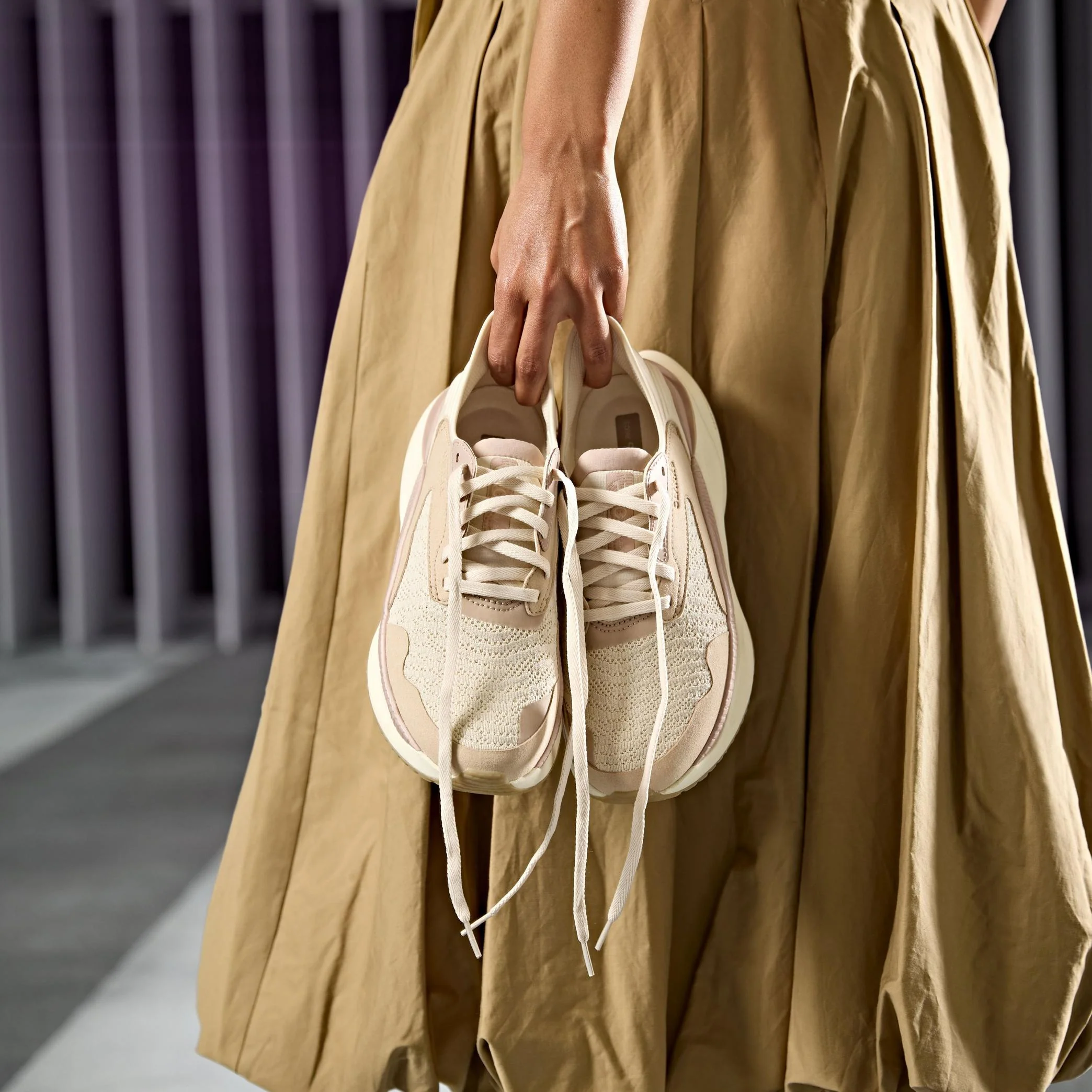 WOMEN'S CLARKS PACE | SAND COMBI - Image 8