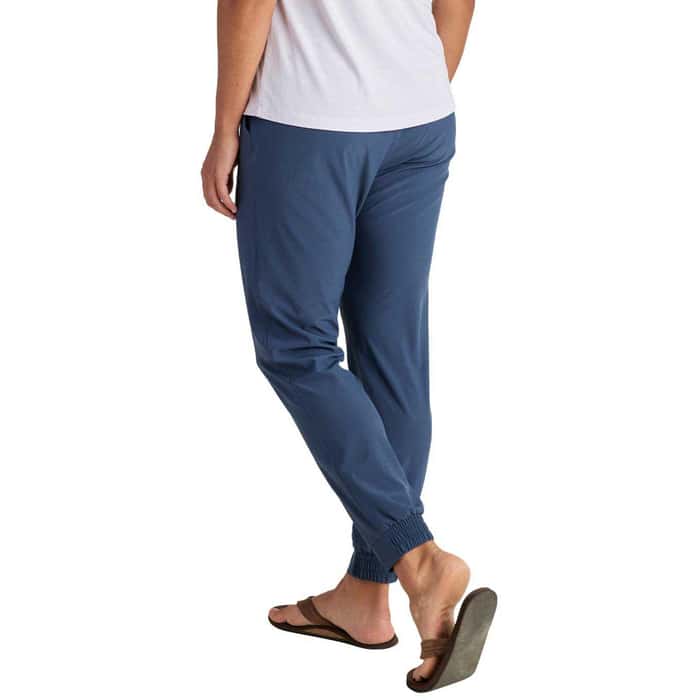 WOMEN'S FREE FLY PULL-ON BREEZE JOGGER | BLUE DUSK II - Image 3