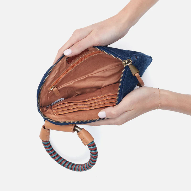 WOMEN'S HOBO SABLE WRISTLET | DARK DENIM - Image 3