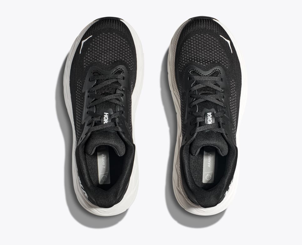 WOMEN'S HOKA ARAHI 7 | BLACK / WHITE - Image 5