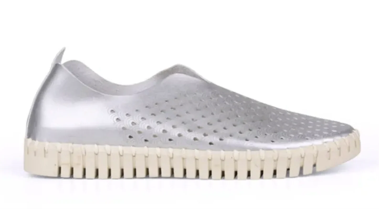 WOMEN'S ILSE JACOBSEN TULIP SLIP-ON | SILVER