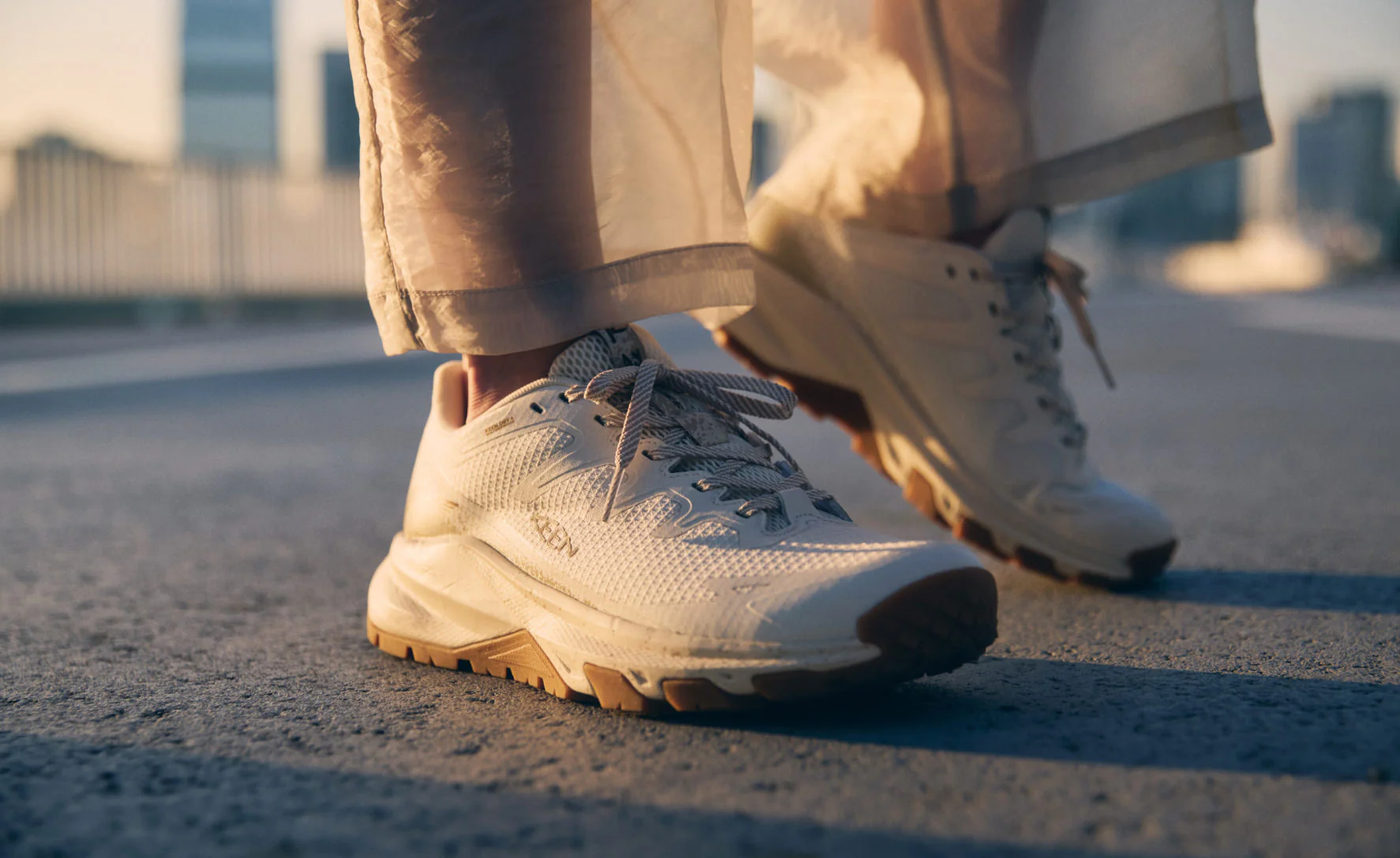 WOMEN'S KEEN TARGHEE APEX WATERPROOF | SAFARI | BIRCH - Image 7