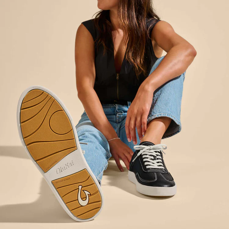WOMEN'S OLUKAI HA'UPU SNEAKER | ONYX / ONYX - Image 9
