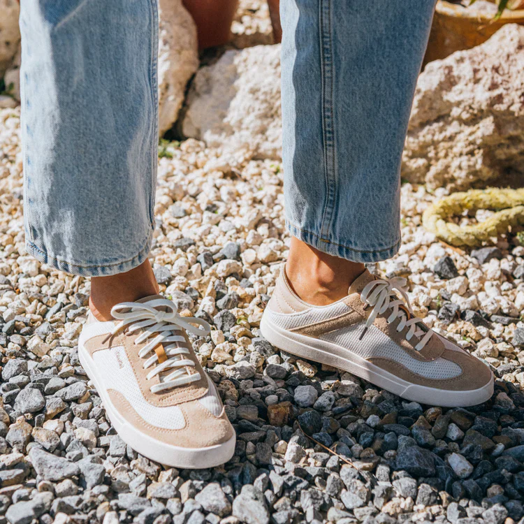 WOMEN'S OLUKAI KILEA SNEAKER | TAN / TAPA - Image 9
