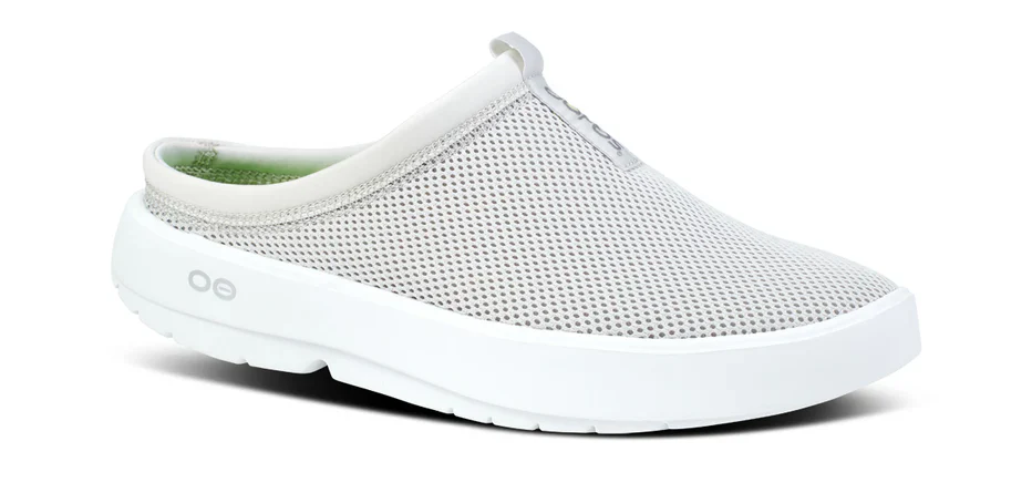 WOMEN'S OOFOS OOCOOZIE SPORT MULE | GRAY - Image 4