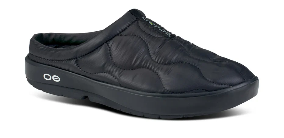 WOMEN'S OOFOS OOCOOZIE THERMO MULE | BLACK - Image 4