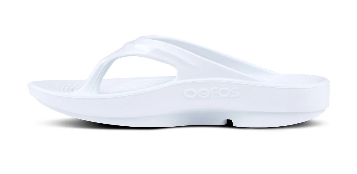 WOMEN'S OOFOS OOLALA SANDAL | WHITE - Image 2