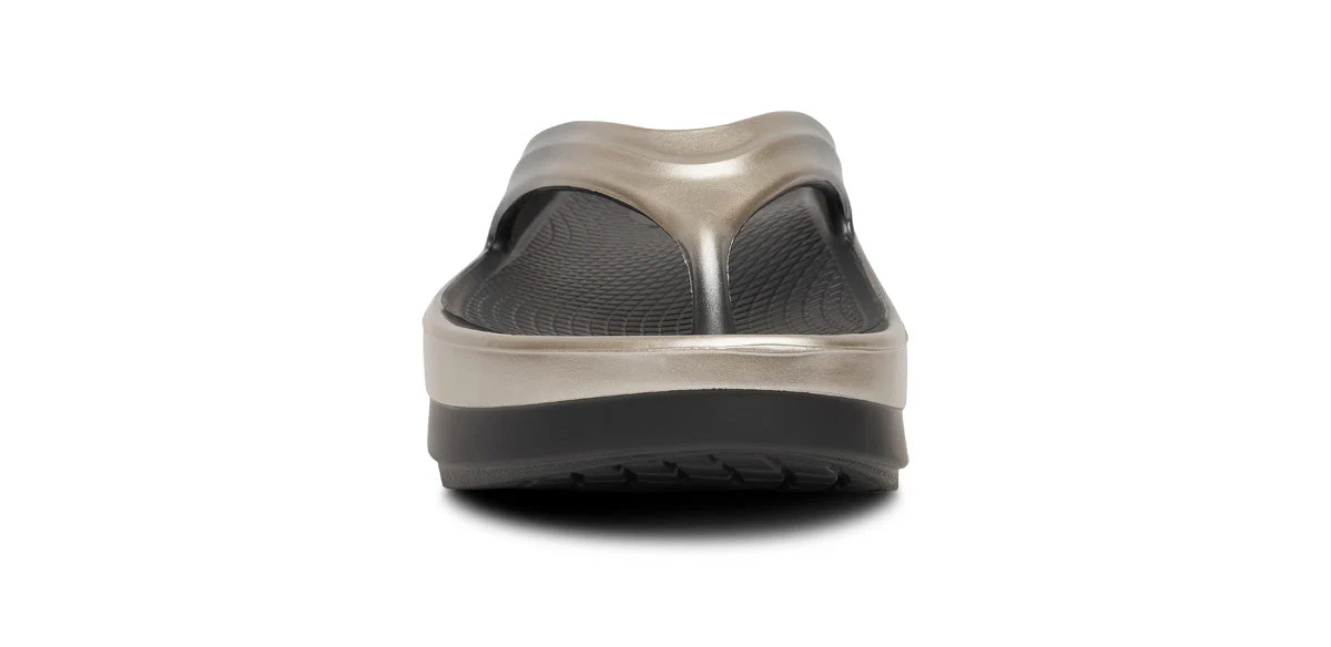 WOMEN'S OOFOS OOMEGA OOLALA LUXE SANDAL | LATTE FADE - Image 4