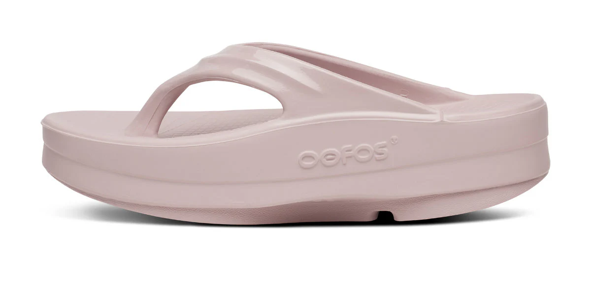WOMEN'S OOFOS OOMEGA OOLALA SANDAL | STARDUST - Image 2