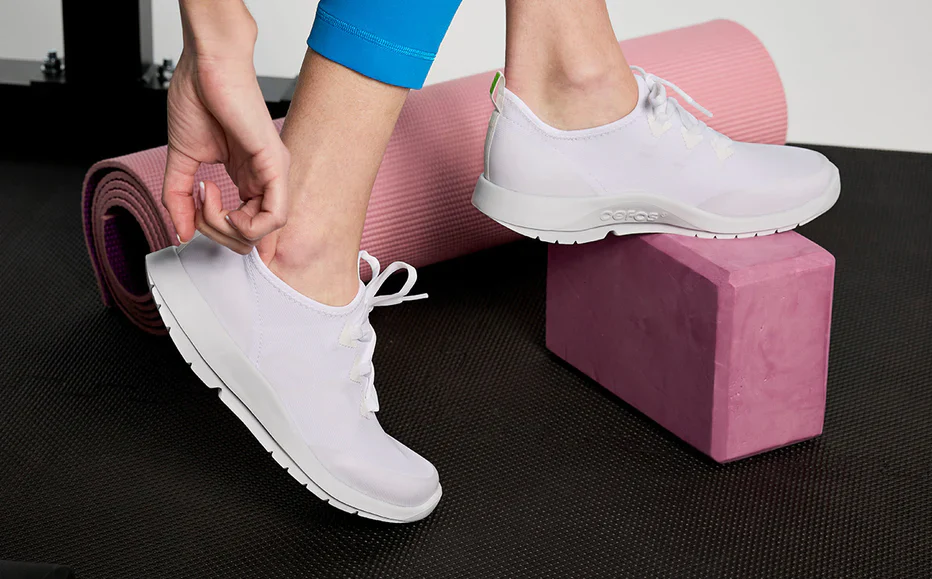 WOMEN'S OOFOS OOMG SPORT LS LOW SHOE | WHITE - Image 8