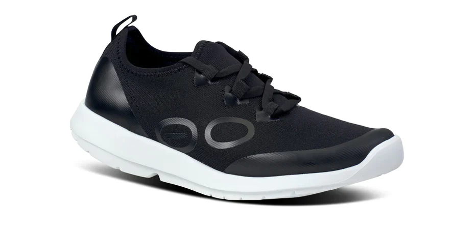 WOMEN'S OOFOS OOMG SPORT LS LOW SHOE | WHITE / BLACK - Image 4