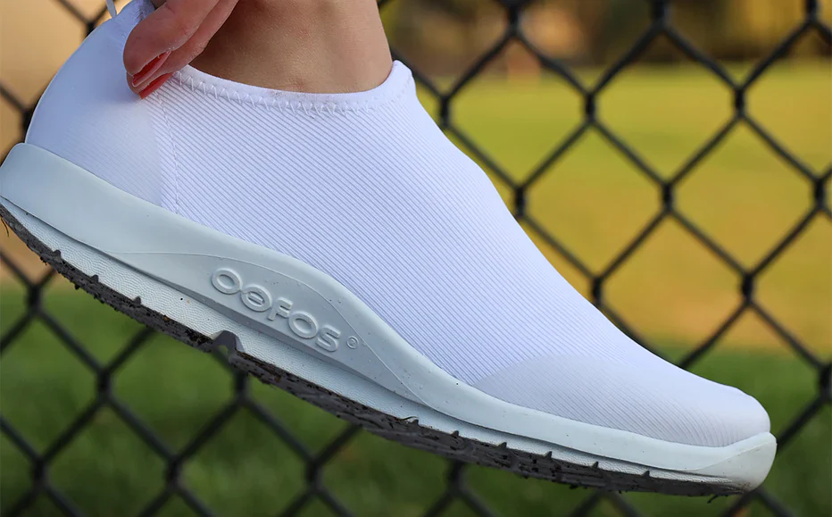 WOMEN'S OOFOS OOMG SPORT LOW SHOE | WHITE - Image 8