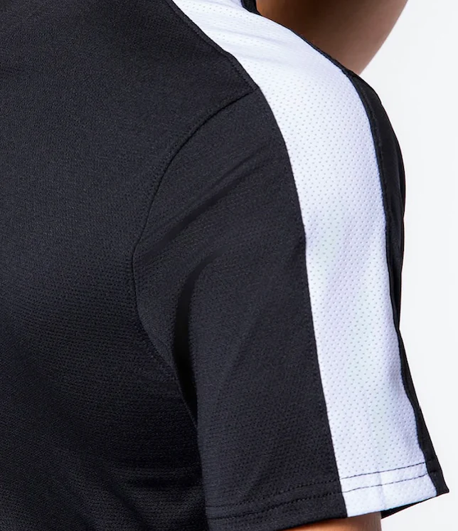 WOMEN'S PB5-STAR VENTED COURT TEE | BLACK / WHITE - Image 3
