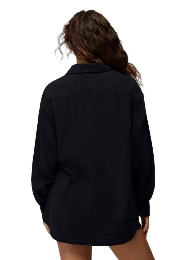 WOMEN'S PRANA HIDEAWAYS BUTTON DOWN TOP | BLACK - Image 2