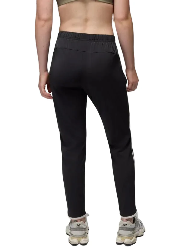 WOMEN'S PRANA RAILAY SCALLOP PANT | BLACK - Image 2