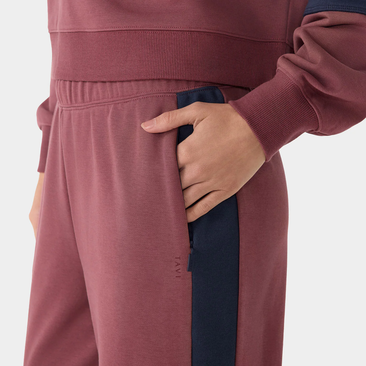 WOMEN'S TAVI FRENCH TERRY CONTRAST SWEATPANT | DEEP EMBER NAVY - Image 7