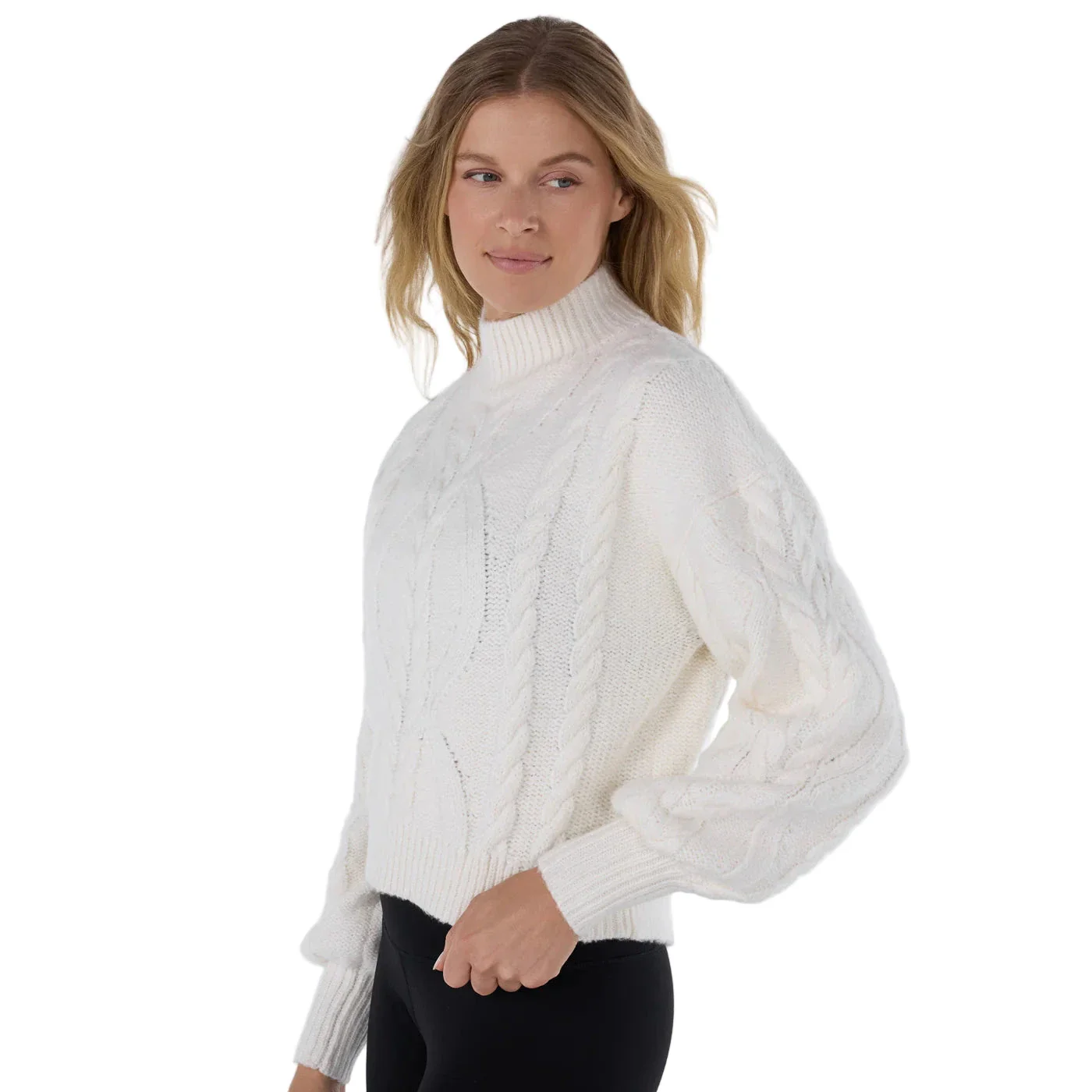 WOMEN'S TAVI HI LOW CABLE SWEATER | COCONUT - Image 4
