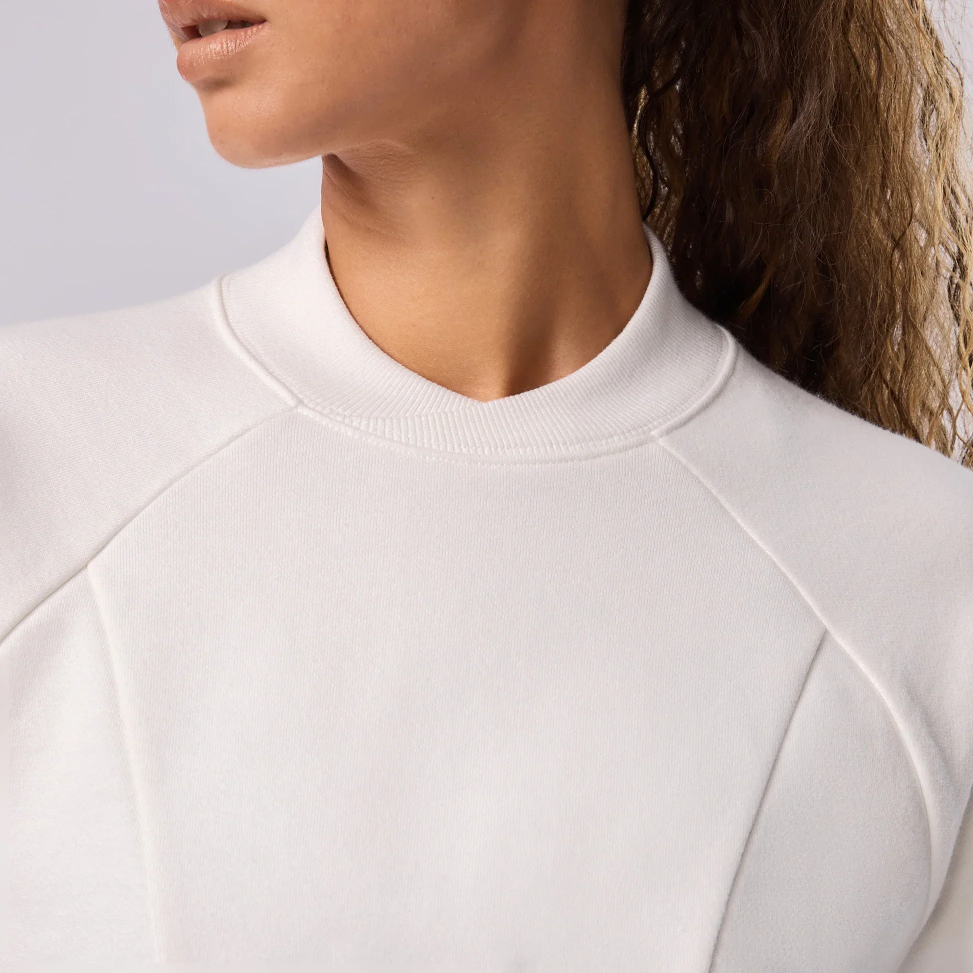 WOMEN'S TAVI HIGH COLLAR SWEATSHIRT | COCONUT - Image 2