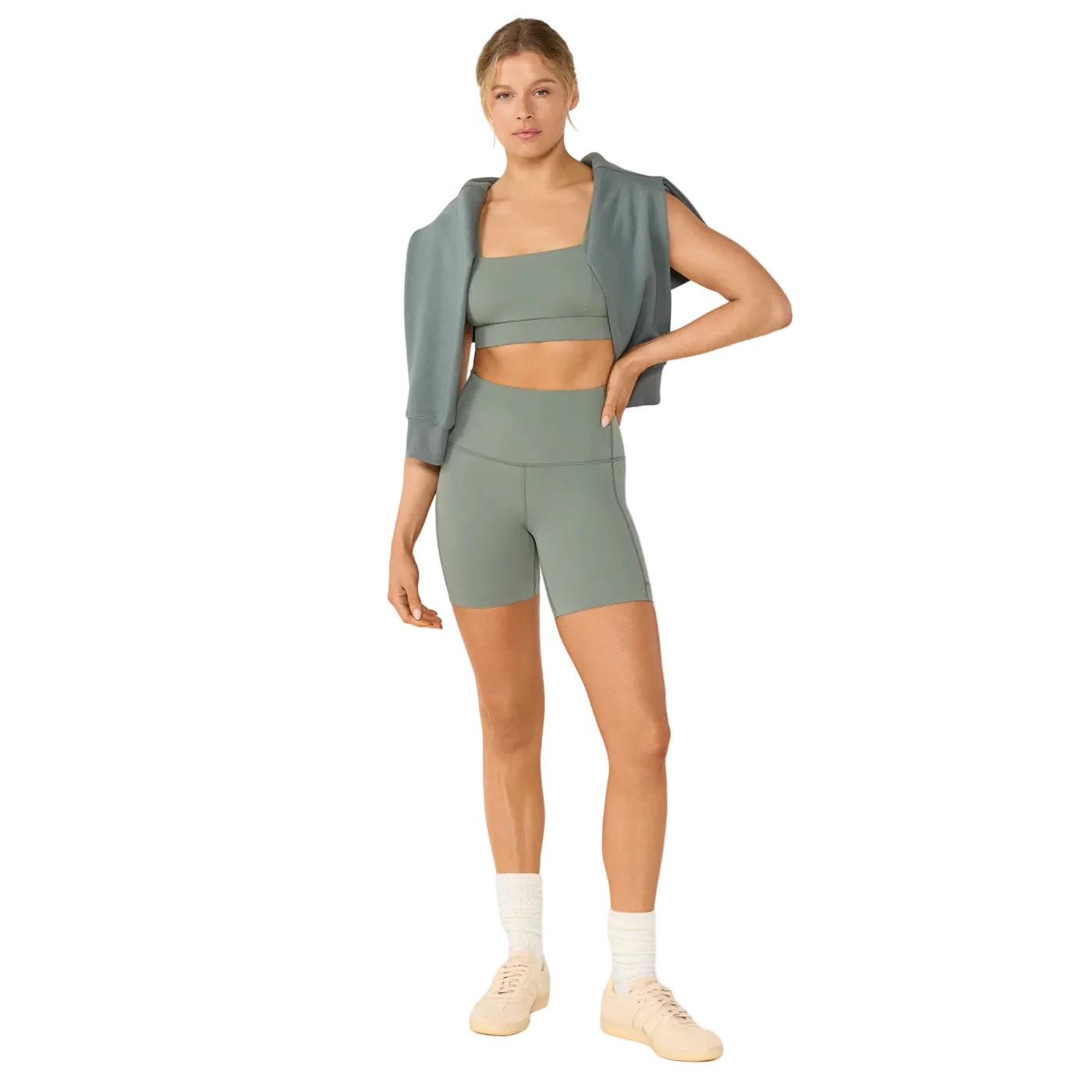 WOMEN'S TAVI STASH AND DASH 6" BIKER SHORTS | LEAF - Image 2
