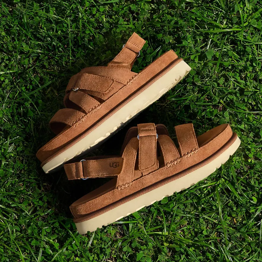 WOMEN'S UGG GOLDENSTAR GLEAM SANDAL | CHESTNUT - Image 10