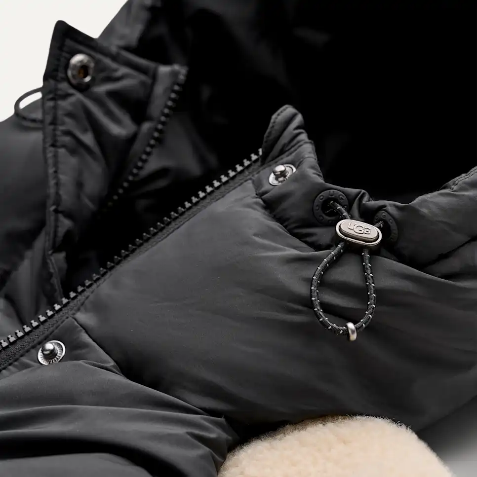 WOMEN'S UGG MYKAH UGGBRAID PUFFER JACKET | BLACK | CREAM - Image 4
