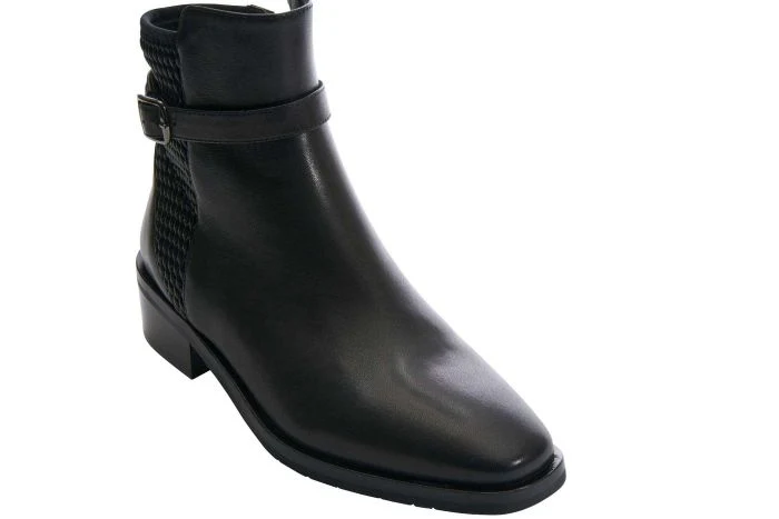 WOMEN'S VANELI ORACLE BOOT | BLACK - Image 3